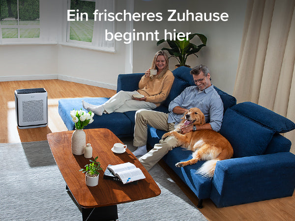 Levoit Vital 200S Luftreiniger in einem Wohnzimmer, sorgt für frische und saubere Luft für das Zuhause, ideal für Haustierbesitzer und Allergiker.